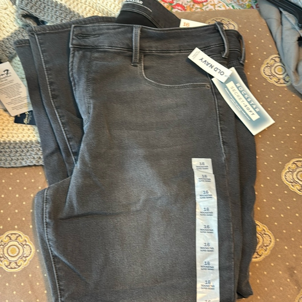 Black Size 16 Old Navy Secret-soft Rockstar Super Skinny Jeans NWT mid-rise